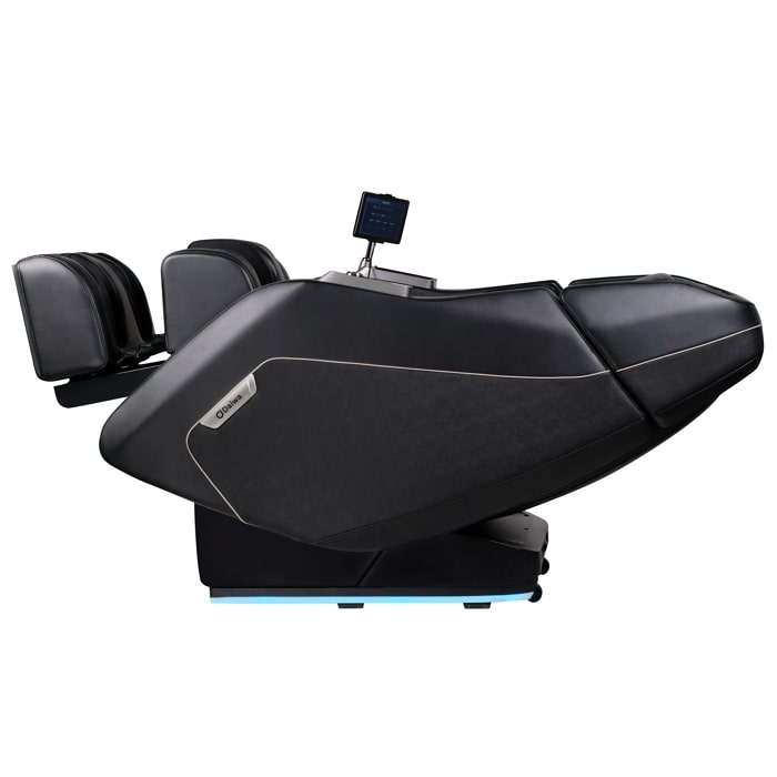 Daiwa Pegasus Hybrid Massage Chair in zero gravity position