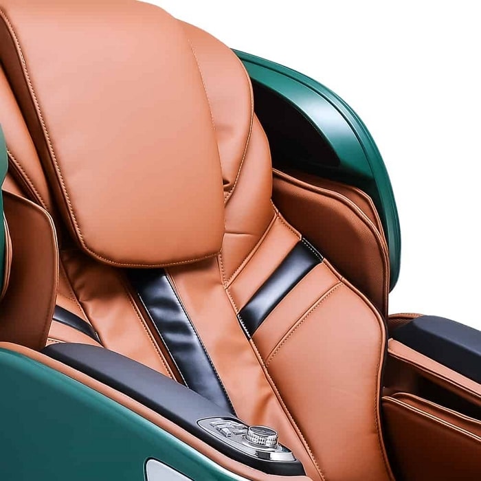 Ogawa Master Drive AI 2.0-Massage Chair in Emerald and Cappuccino Headrest