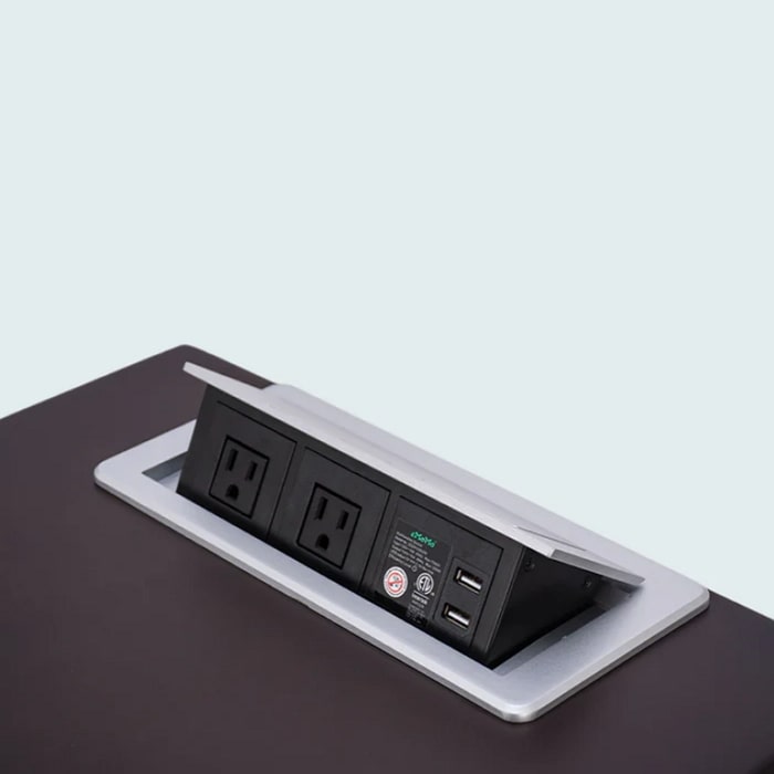 The Svago Table Charging Port