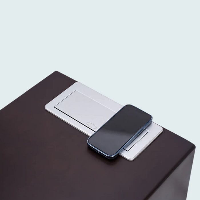 The Svago Table Wireless Charging